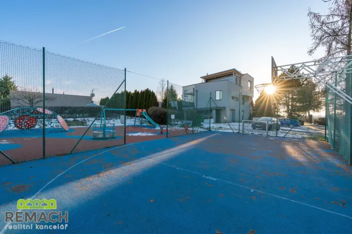 Pronájem bytu 2+kk, Uherské Hradiště, Nad Žlebem, 116 m2