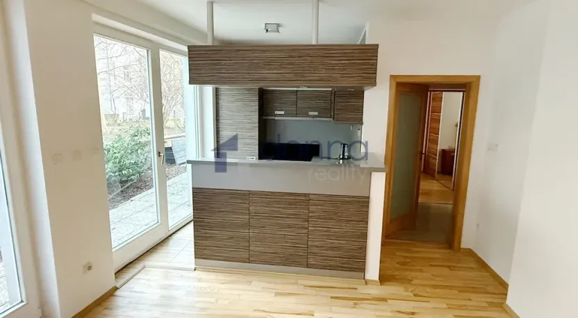 Pronájem bytu 2+kk, Praha, Slezská, 60 m2