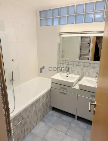 Pronájem bytu 2+kk, Praha, Slezská, 60 m2