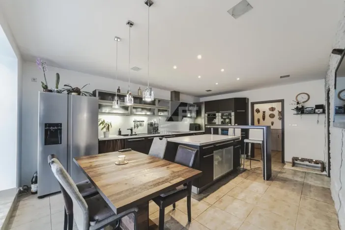 Prodej atypického bytu, Ostrava - Hrabůvka, U Haldy, 156 m2