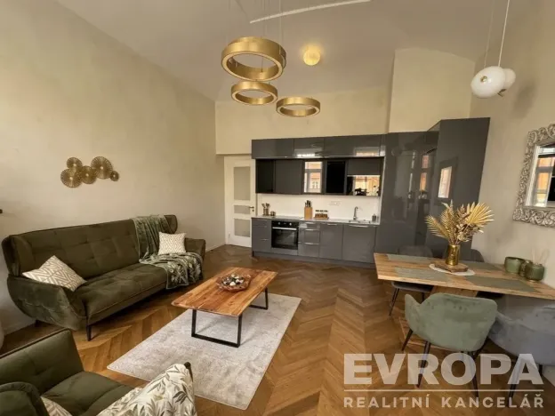Pronájem bytu 2+kk, Praha - Vinohrady, U Zvonařky, 65 m2
