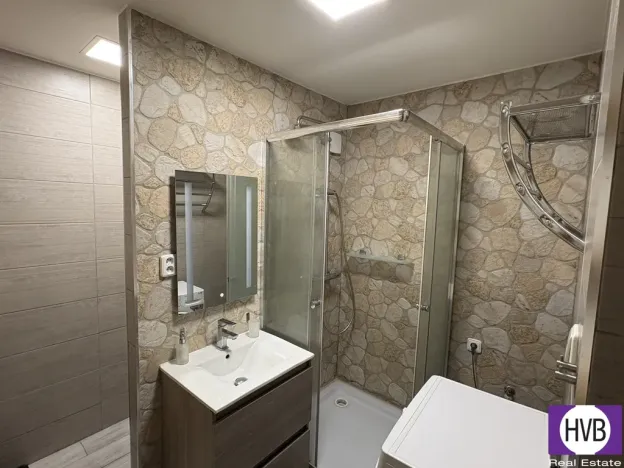 Pronájem bytu 3+kk, Praha, Veltruská, 55 m2