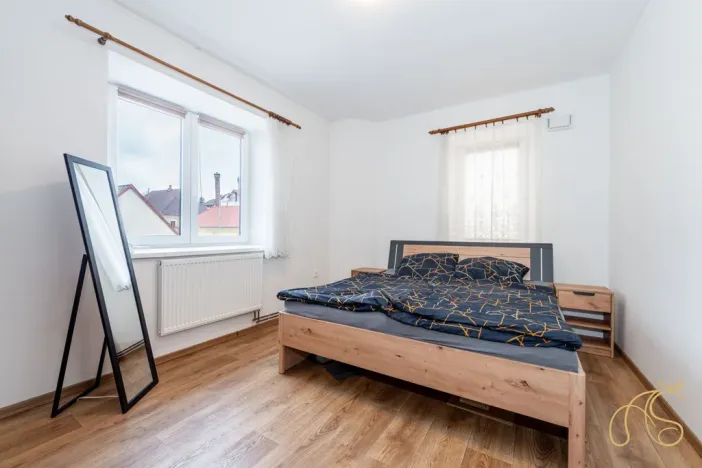 Prodej komerční nemovitosti, Studená, nám. Sv. J. Nepomuckého, 256 m2