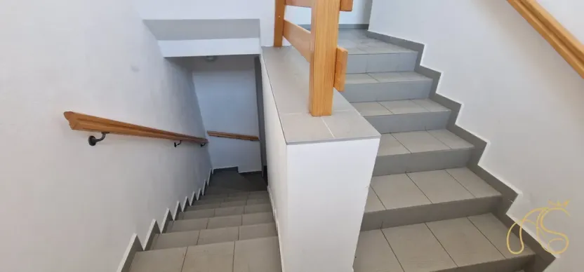 Prodej komerční nemovitosti, Studená, nám. Sv. J. Nepomuckého, 256 m2