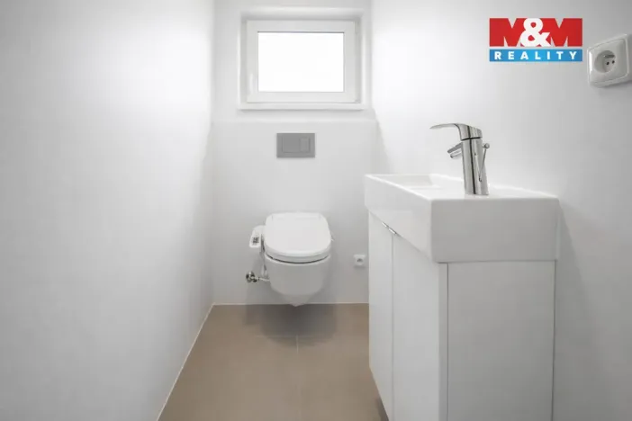 Prodej rodinného domu, Davle, Luční, 140 m2