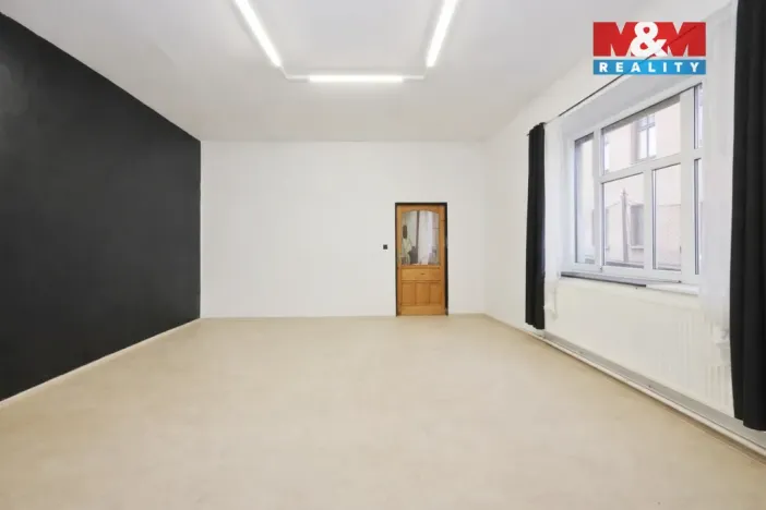 Pronájem obchodního prostoru, Havlíčkův Brod, Nádražní, 64 m2