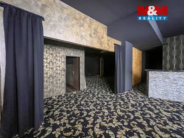 Pronájem obchodního prostoru, Litoměřice - Předměstí, Komenského, 3213 m2