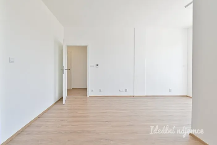 Pronájem bytu 2+kk, Brno, Střední, 60 m2