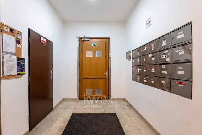 Pronájem bytu 2+kk, Praha - Žižkov, Žerotínova, 52 m2