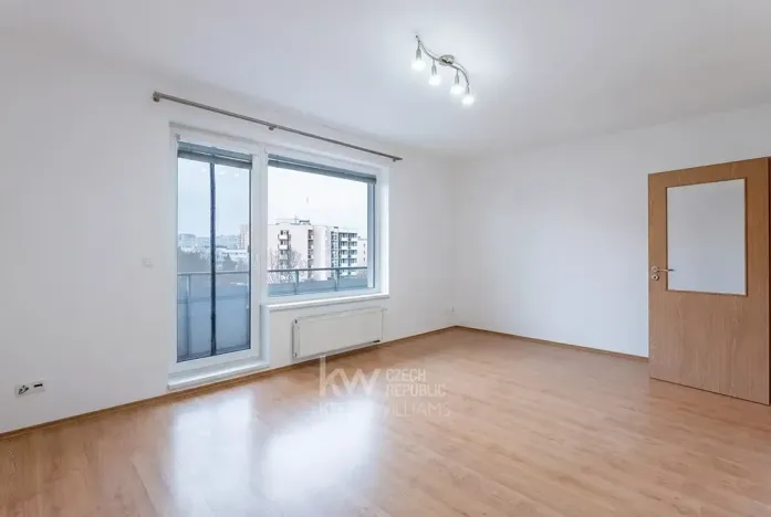 Pronájem bytu 1+kk, Praha - Horní Měcholupy, Hornoměcholupská, 32 m2