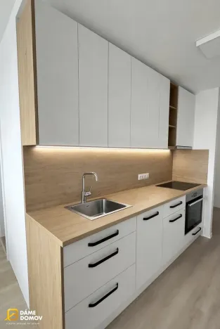 Pronájem bytu 3+1, Zlín - Prštné, L. Váchy, 68 m2