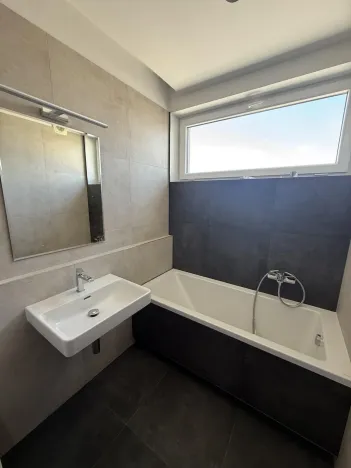 Pronájem bytu 2+kk, Pardubice - Zelené Předměstí, Pod Vinicí, 67 m2
