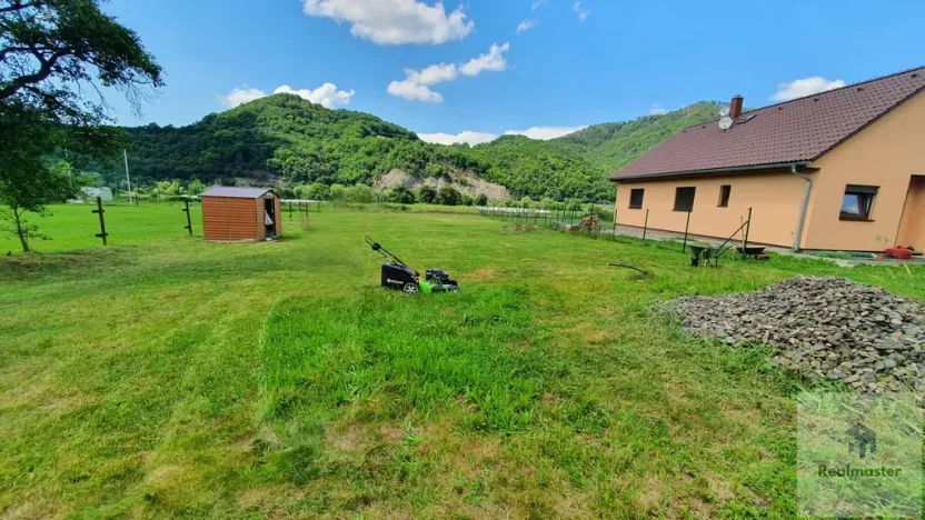 Prodej pozemku pro bydlení, Malé Březno, 1218 m2