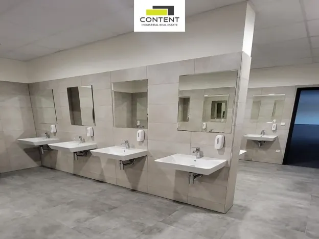 Pronájem skladu, Lovosice, Průmyslová, 4219 m2