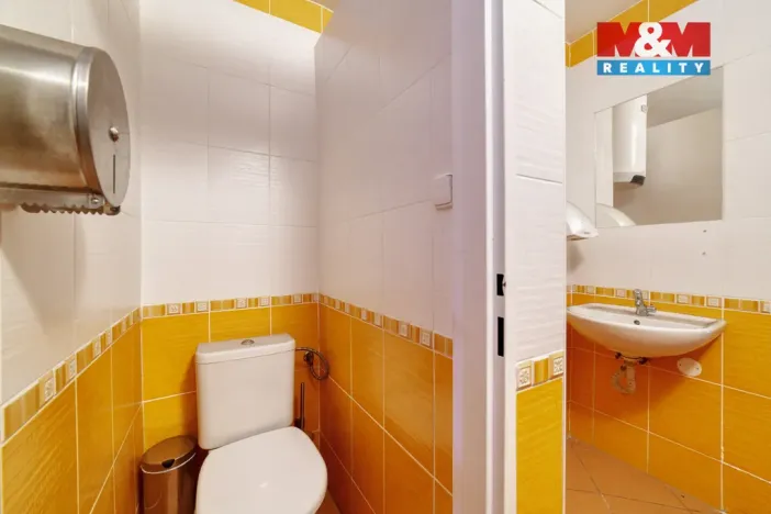 Prodej restaurace, Stráž nad Ohří - Boč, 500 m2