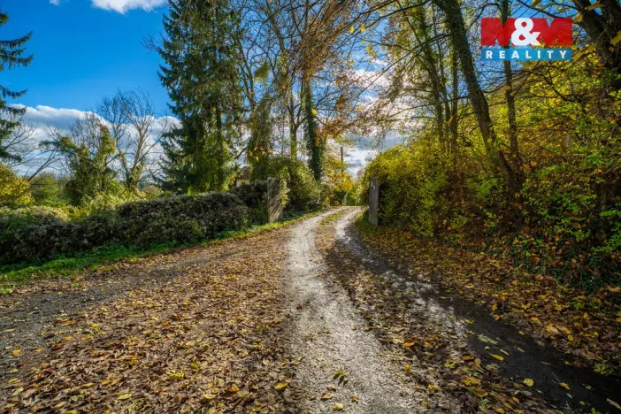 Prodej obchodního prostoru, Krnsko, 700 m2