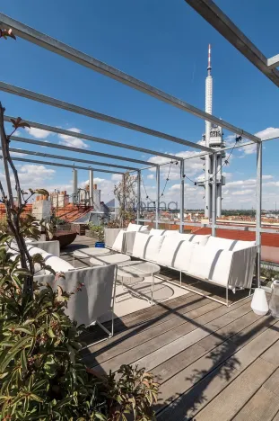 Pronájem bytu 4+kk, Praha, Laubova, 260 m2