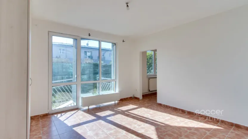 Pronájem bytu 1+1, Praha - Horní Počernice, Dandova, 37 m2