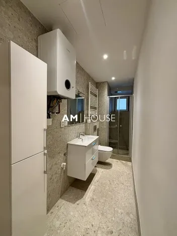 Pronájem bytu 2+kk, Praha - Karlín, Pernerova, 50 m2