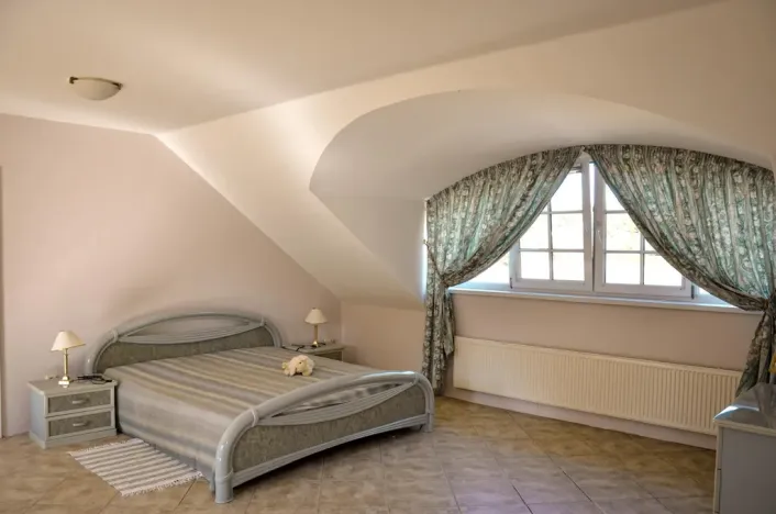 Prodej vícegeneračního domu, Olšany, 392 m2