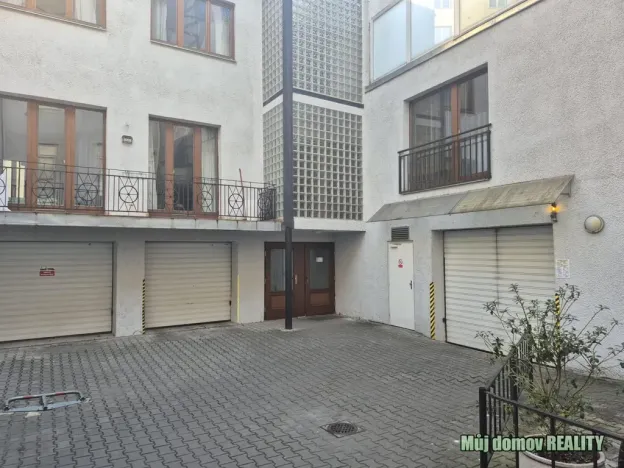Pronájem bytu 1+kk, Praha - Vinohrady, Francouzská, 60 m2