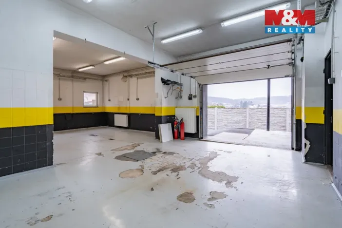 Prodej obchodního prostoru, Rudolfov, Třeboňská, 500 m2