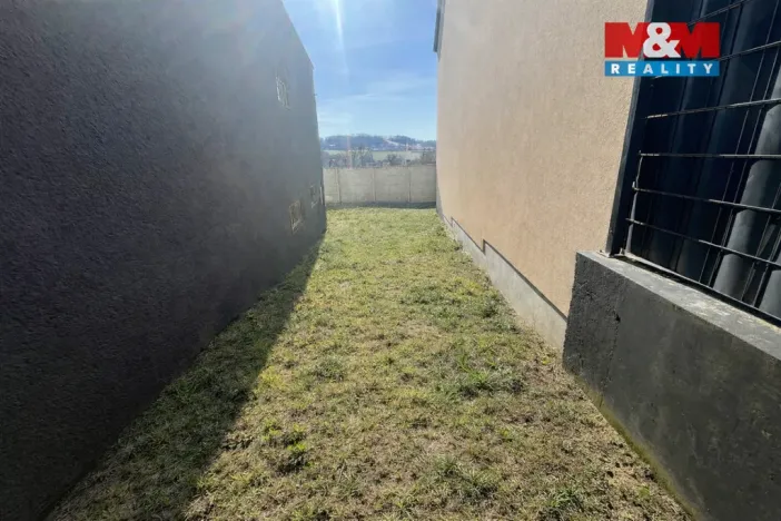 Prodej obchodního prostoru, Rudolfov, Třeboňská, 500 m2