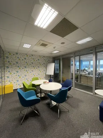 Pronájem kanceláře, Praha - Smíchov, Karla Engliše, 1006 m2