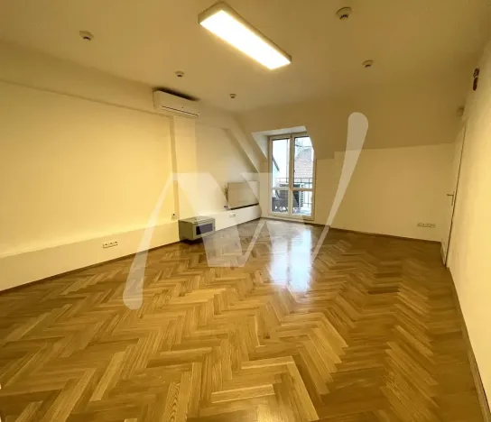 Pronájem kanceláře, Praha - Josefov, Pařížská, 126 m2