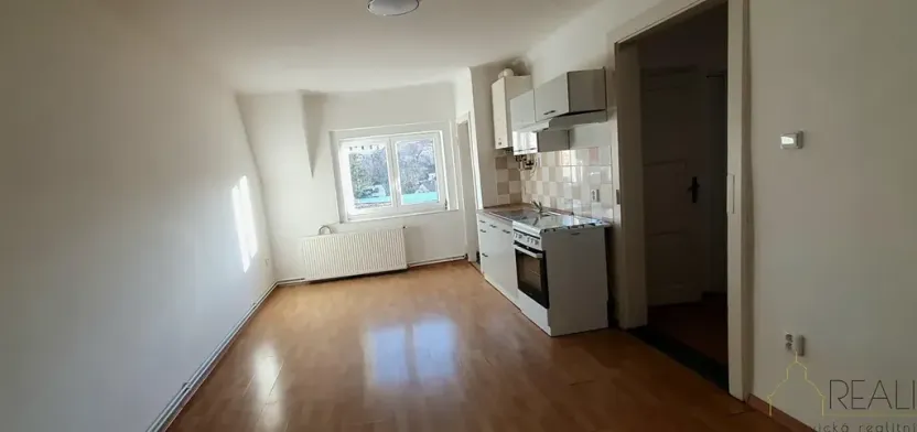 Pronájem bytu 2+1, Hořovice, 9. května, 65 m2