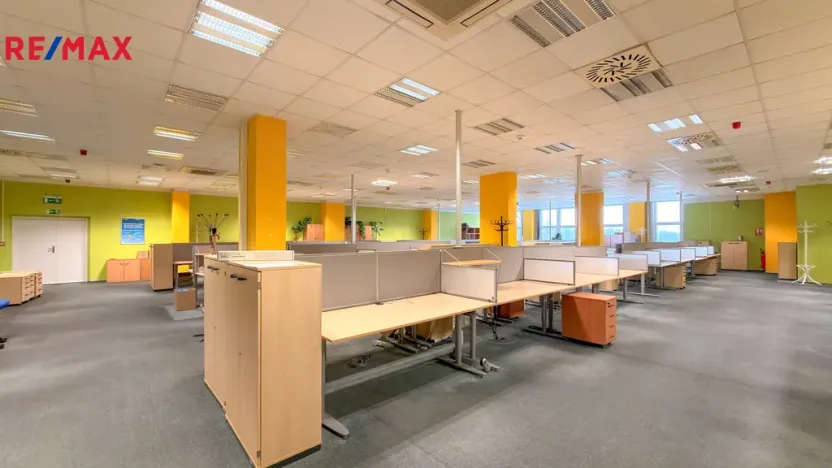 Pronájem kanceláře, Pardubice - Zelené Předměstí, Masarykovo náměstí, 416 m2