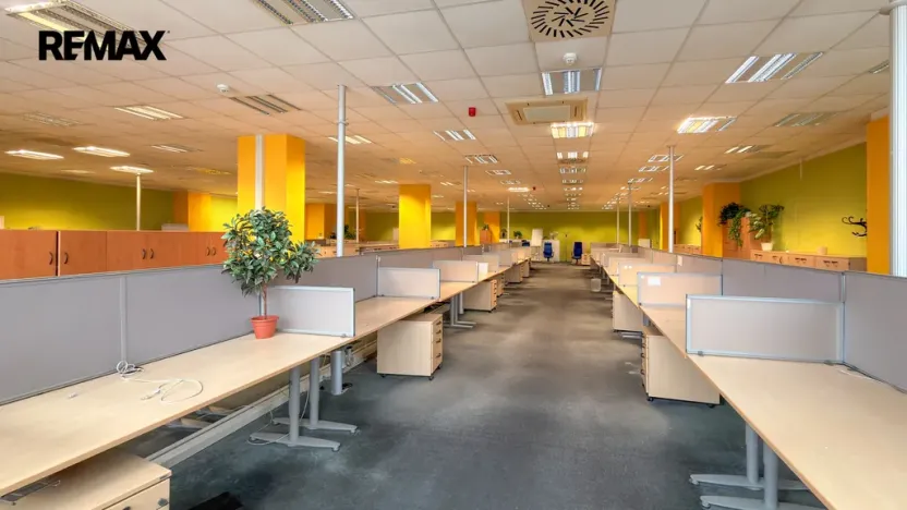 Pronájem kanceláře, Pardubice - Zelené Předměstí, Masarykovo náměstí, 416 m2