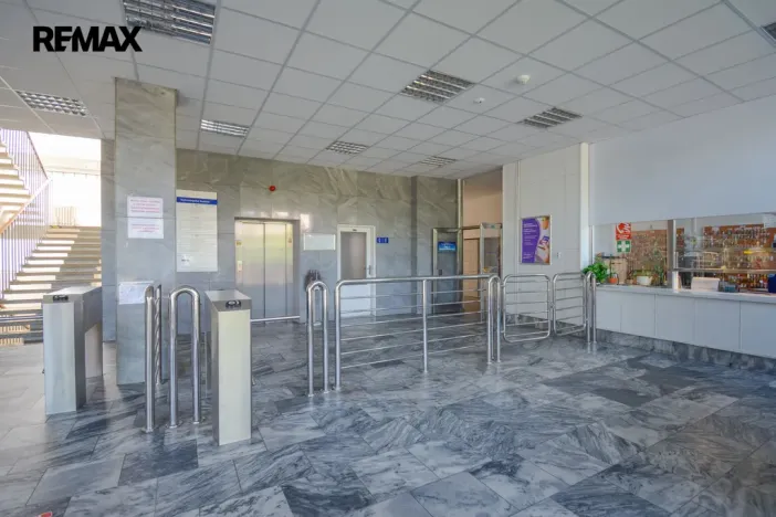 Pronájem kanceláře, Pardubice - Zelené Předměstí, Masarykovo náměstí, 416 m2