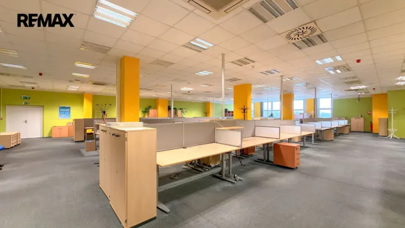 Pronájem kanceláře, Pardubice - Zelené Předměstí, Masarykovo náměstí, 416 m2