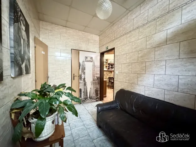 Pronájem obchodního prostoru, Sokolov, Gagarinova, 166 m2