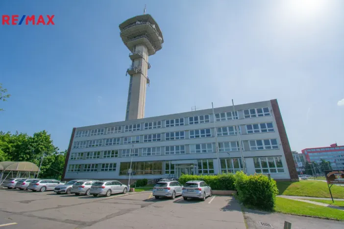 Pronájem kanceláře, Pardubice - Zelené Předměstí, Masarykovo náměstí, 21 m2