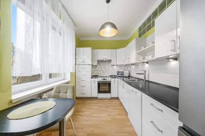 Prodej bytu 3+1, Olomouc - Slavonín, Jižní, 75 m2