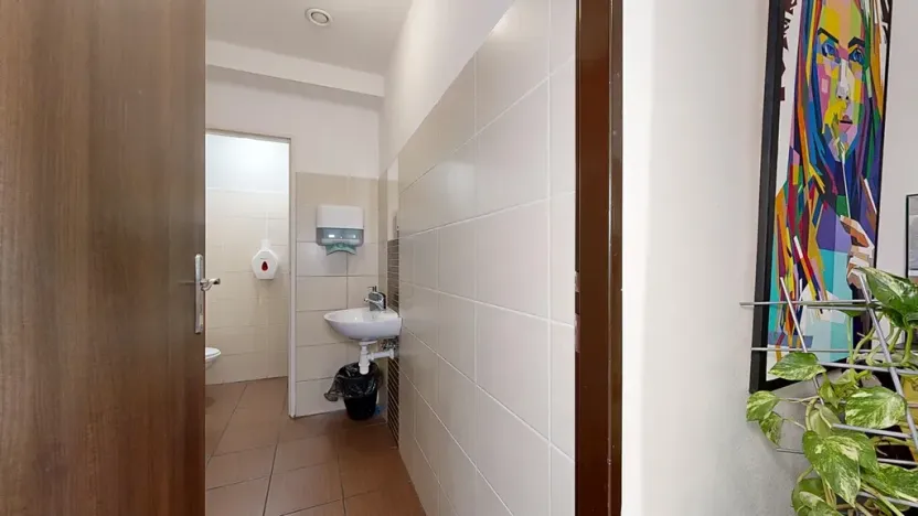 Prodej obchodního prostoru, Chrudim, Resselovo náměstí, 121 m2