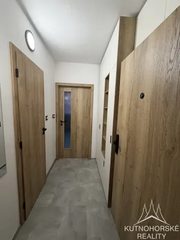 Pronájem bytu 1+kk, Čáslav, R. Těsnohlídka, 33 m2