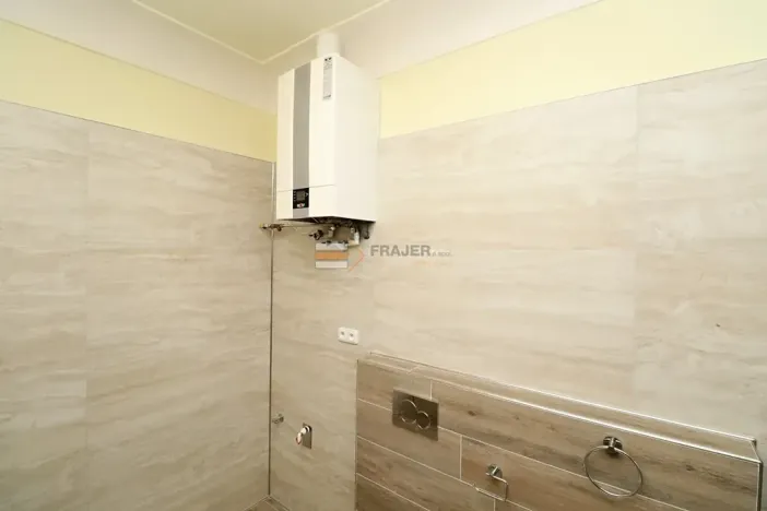 Pronájem bytu 1+1, Uhlířské Janovice, Václavské náměstí, 55 m2