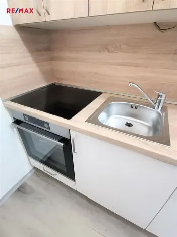 Pronájem bytu 1+kk, Klatovy, Rybníčky, 40 m2