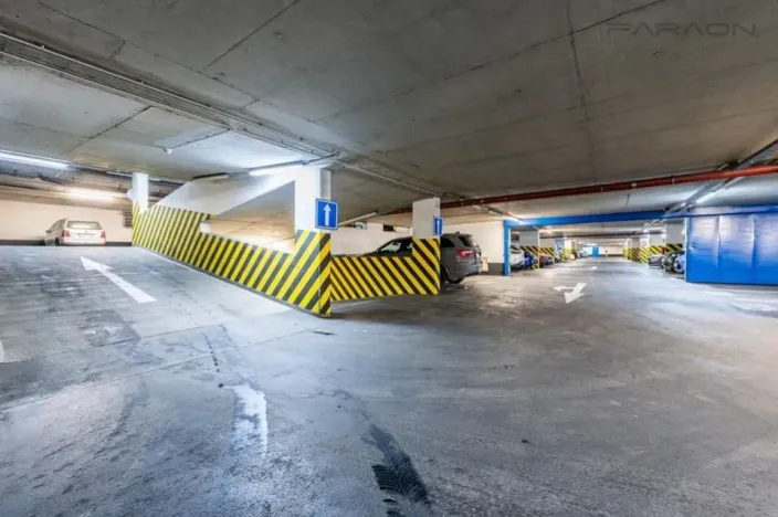 Prodej garáže, Praha - Vinohrady, U Zvonařky, 15 m2