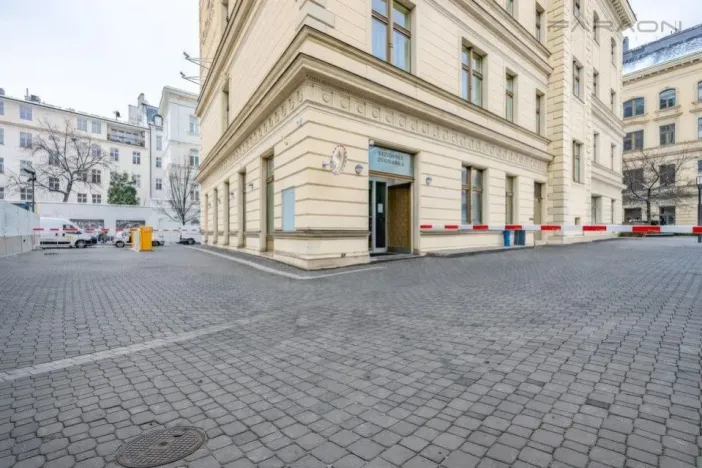 Prodej garáže, Praha - Vinohrady, U Zvonařky, 15 m2