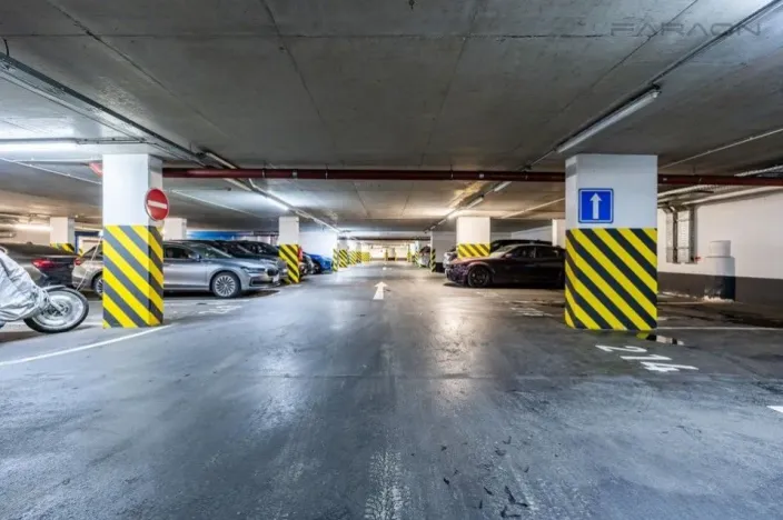 Prodej garáže, Praha - Vinohrady, U Zvonařky, 15 m2