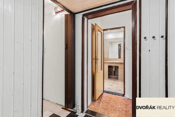 Prodej bytu 3+1, Praha - Petrovice, Rezlerova, 69 m2