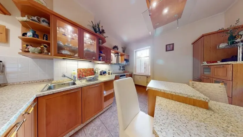 Prodej bytu 3+1, Karlovy Vary, Foersterova, 97 m2