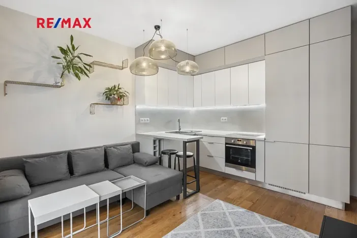 Pronájem bytu 1+kk, Praha - Košíře, Naskové, 33 m2