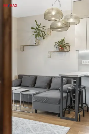 Pronájem bytu 1+kk, Praha - Košíře, Naskové, 33 m2