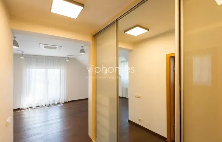 Pronájem vily, Praha - Nebušice, 335 m2