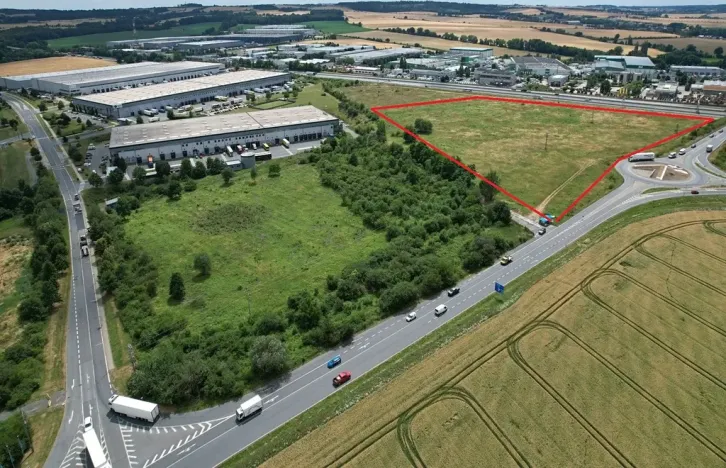 Pronájem komerčního pozemku, Praha, 10000 m2